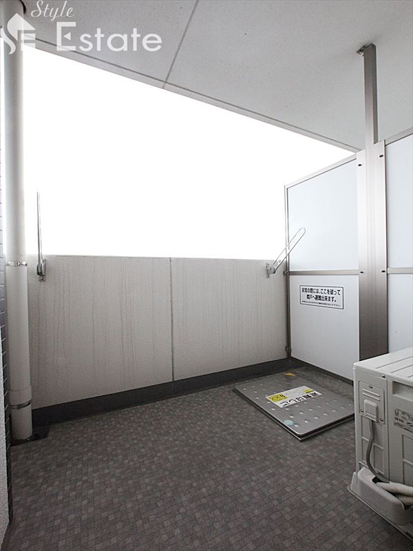 バルコニー　バルコニー