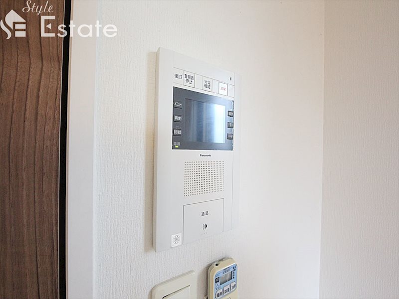 セキュリティ　モニター付きインターホン