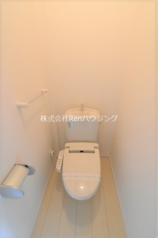 トイレ　同タイプの写真です。