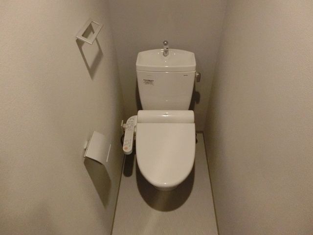 トイレ　お部屋探しは株式会社　タウンハウジング　までお気軽にお問合…