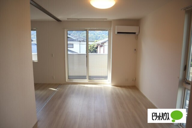 居室・リビング　ＬＤＫ１３．３帖