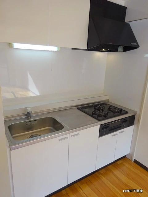 キッチン　３口ガスコンロのシステムキッチンです！