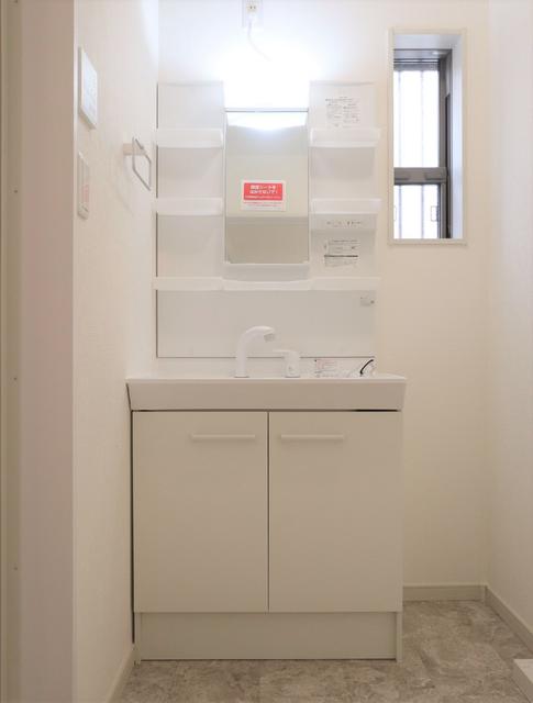 洗面設備　洗面所