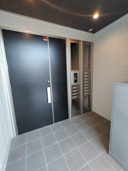 エントランス　エントランス