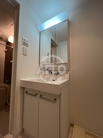 洗面設備　スワンズシティ新大阪　洗面台