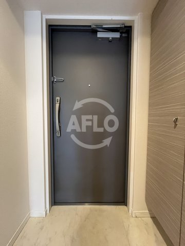 玄関　スワンズシティ新大阪　玄関