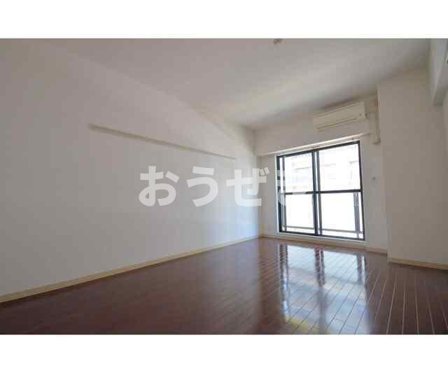 居室・リビング　?