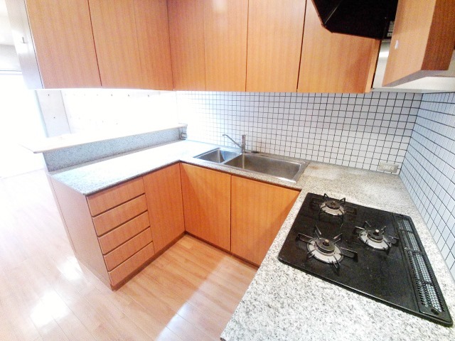 キッチン　システムキッチン