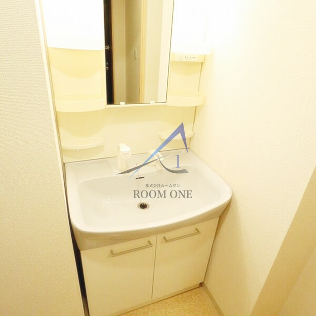 洗面設備　洗面台です。