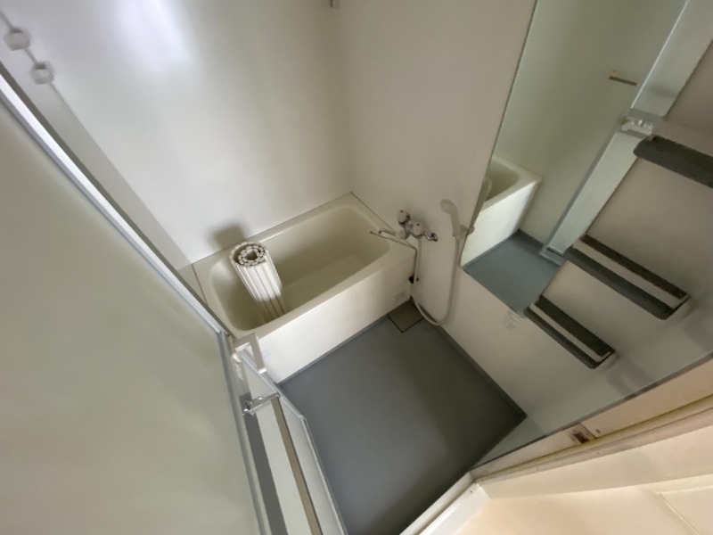 バス・シャワールーム　一日の疲れはゆったりバスタイムで解消しっかり温もって下さい