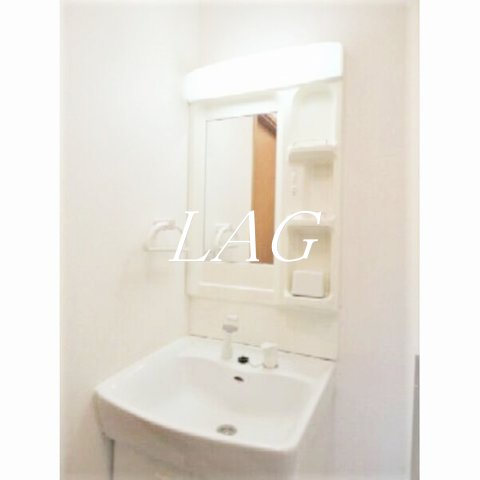 洗面設備　洗面台です。