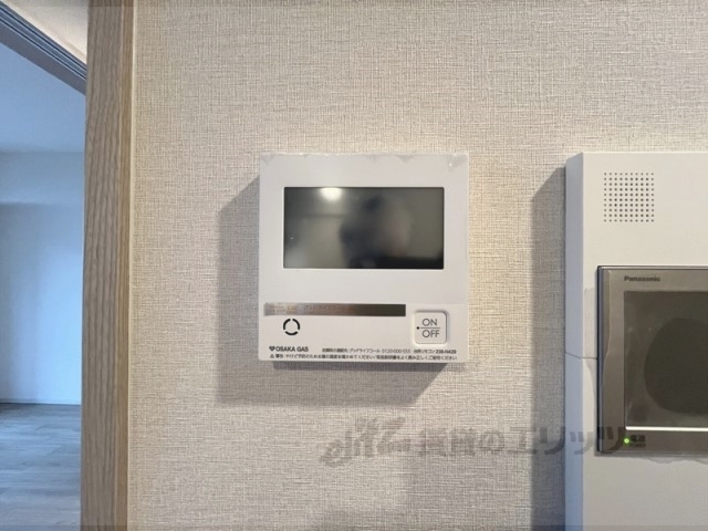 その他設備　給湯器リモコン