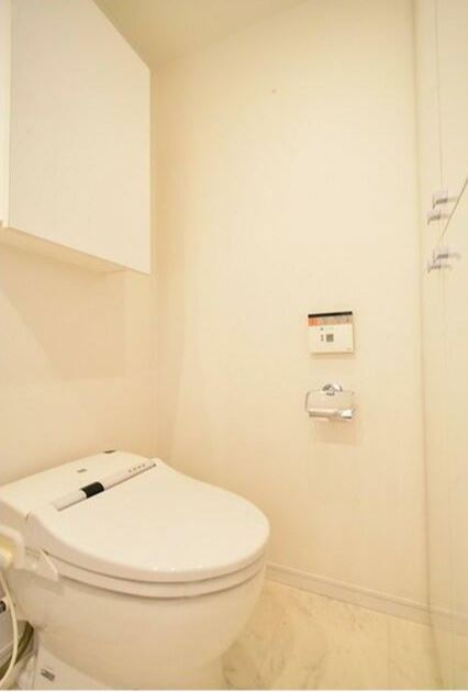 トイレ　※同物件、別部屋の写真です。