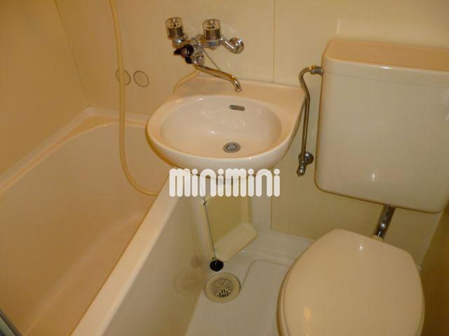 バス・シャワールーム　※他の部屋の写真になります