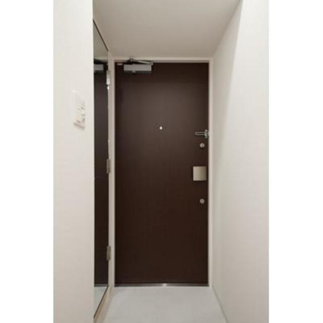 玄関　※写真は同タイプ住戸です。
