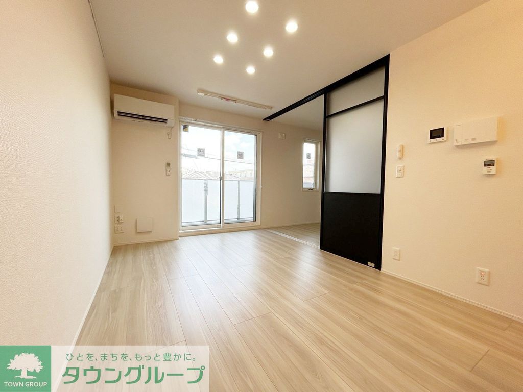 D-ROOM汐見丘αの居間写真