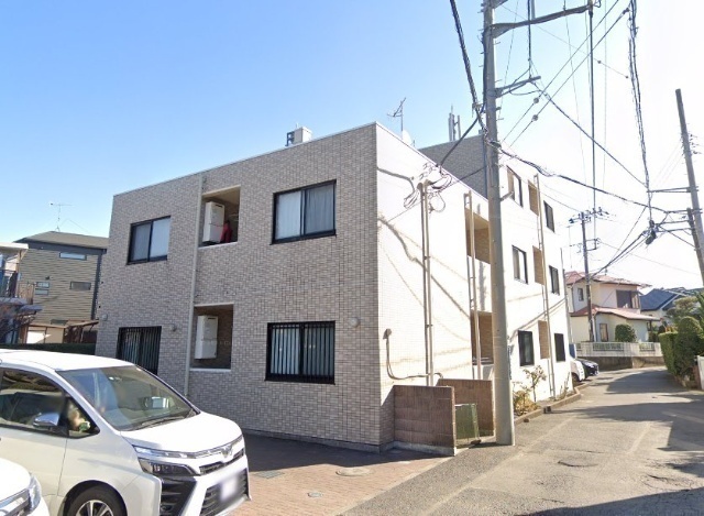 建物外観　外観タイル張りです