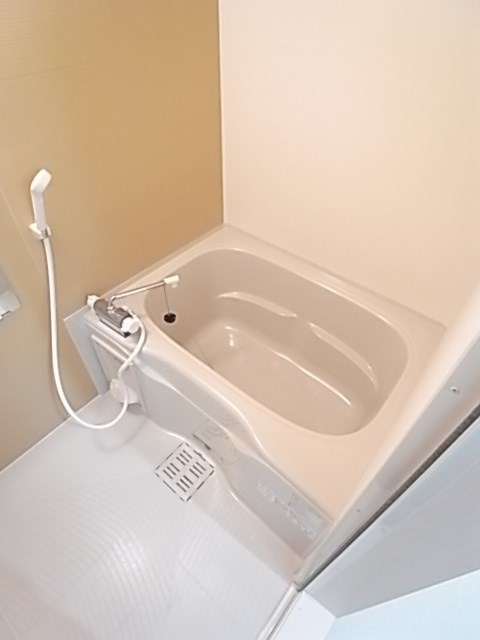 バス・シャワールーム　お風呂で日々の疲れを落としましょう
