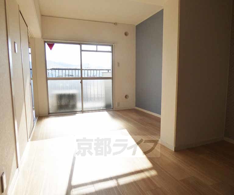 居室・リビング　ＪＲ太秦・地下鉄太秦天神川徒歩圏内