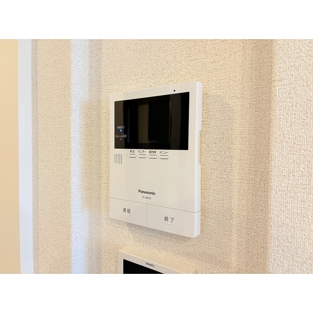 セキュリティ　モニター付きインターホン