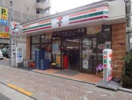 コンビニ　セブンイレブン台東根岸3丁目店（コンビニ）まで158m