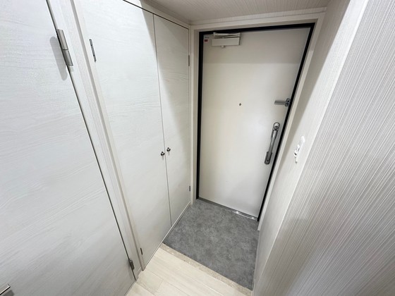 玄関　※別部屋の写真です