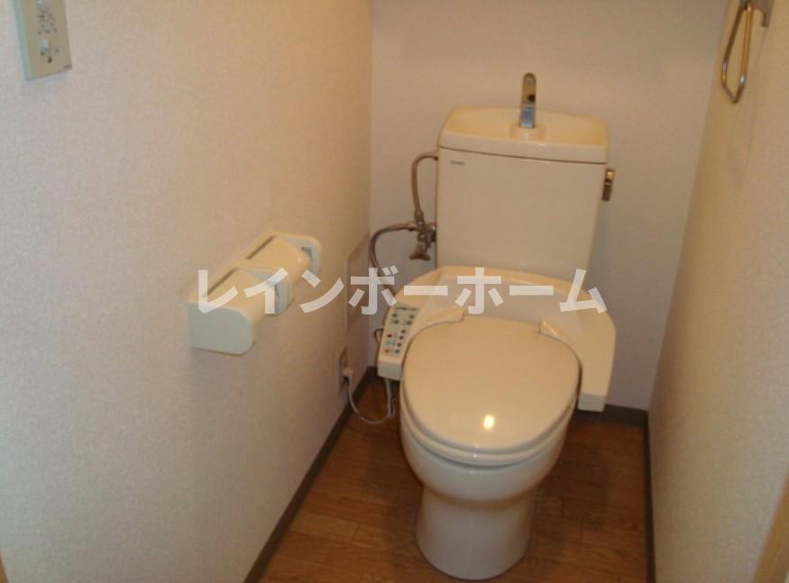 トイレ　ゆったりとした空間のトイレです