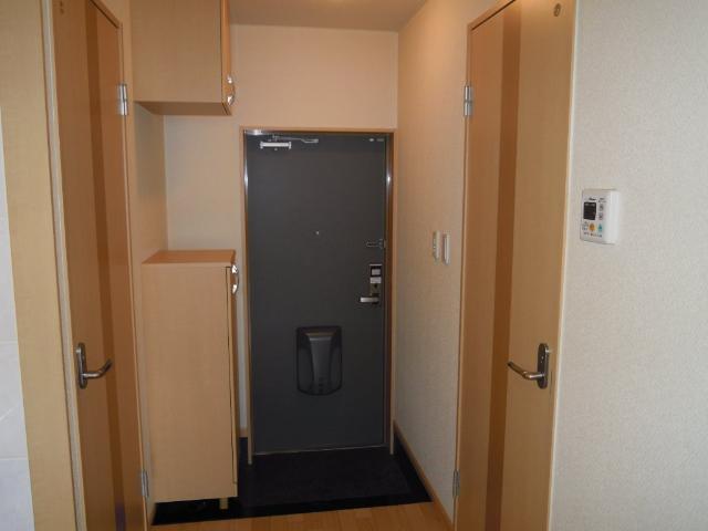 玄関　玄関（イメージ）