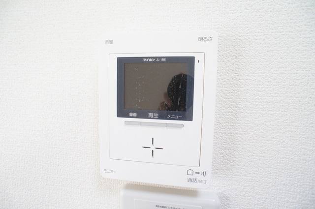 セキュリティ　ＴＶモニターホンで急な来訪にも対応できます♪