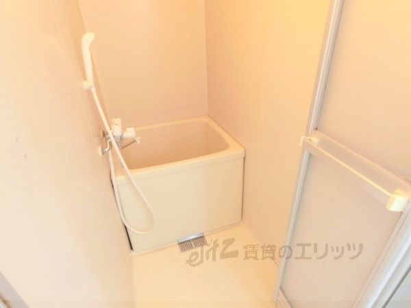 バス・シャワールーム　風呂