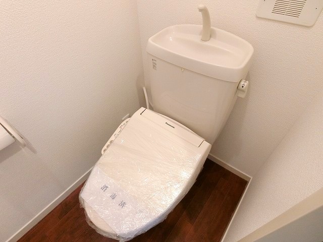 トイレ　202号室のお写真となります