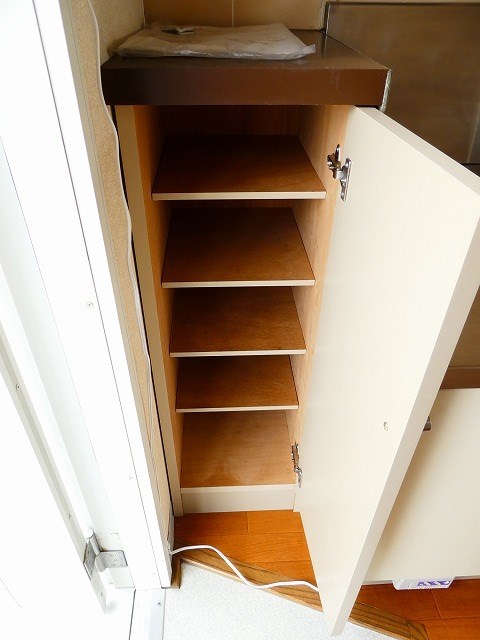 玄関　写真は別部屋です（参考）