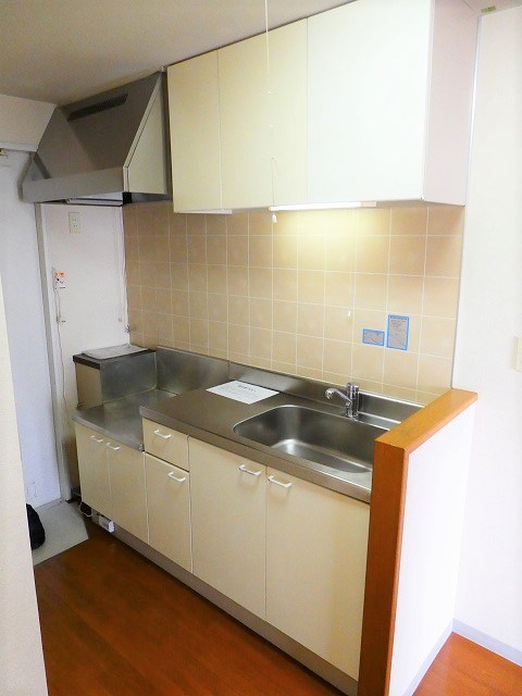 キッチン　写真は別部屋です（参考）