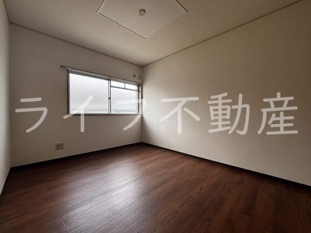 居室・リビング　ゆったり過ごせる居間です