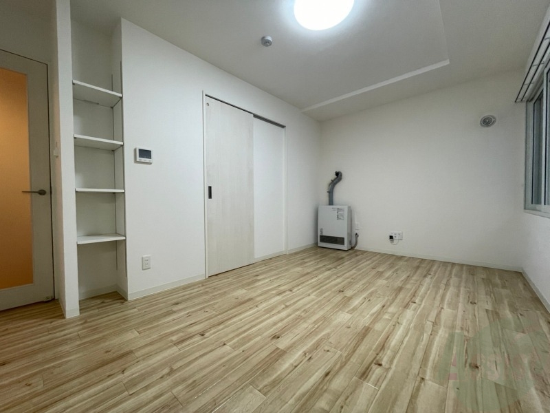 居室・リビング　広くてキレイなお部屋が広がっていて、充実した生活が送れそう。