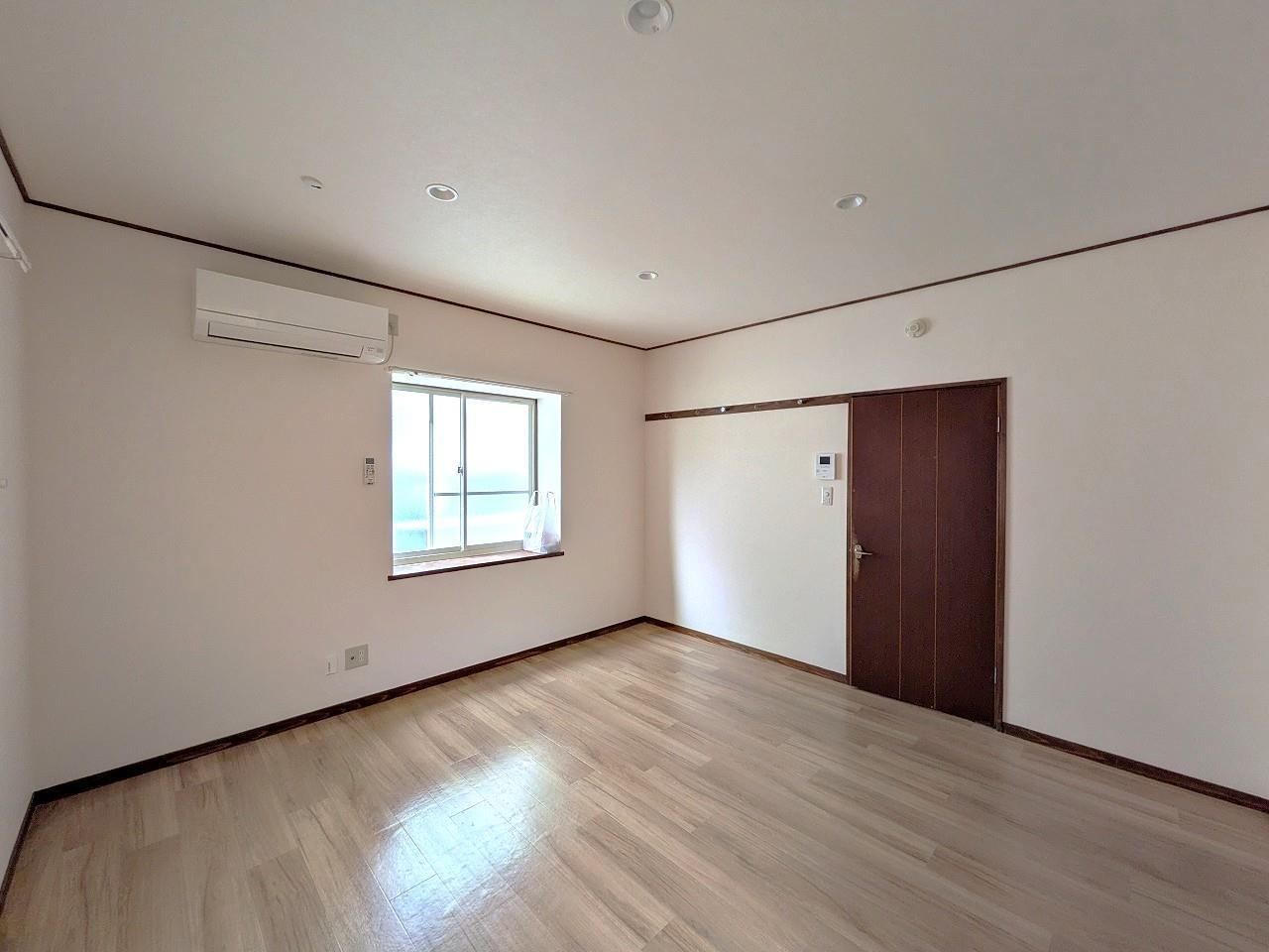 その他部屋・スペース　ダウンライトです