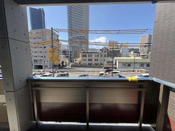 玄関　※別号室の写真です