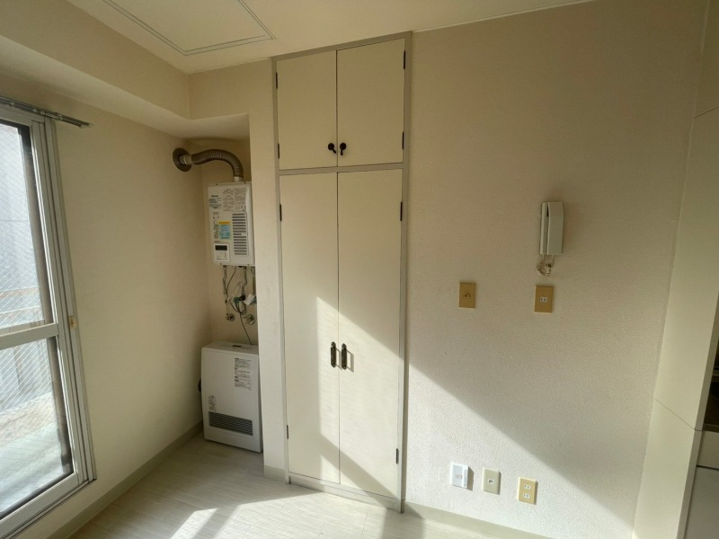 収納　洋室の収納です。部屋がすっきり片付きます。
