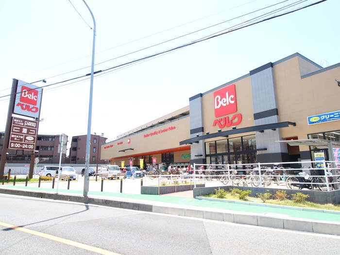 スーパー　ベルク富士見関沢店（スーパー）まで700m