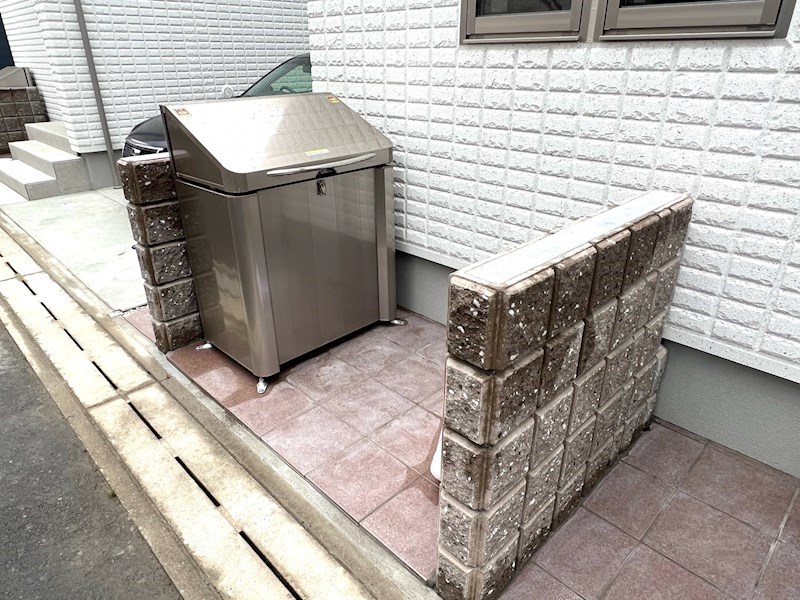 その他　敷地内ゴミ置き場