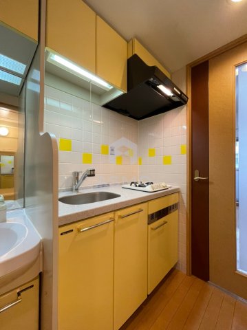 キッチン　同マンション別部屋参考写真