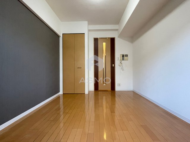 居室・リビング　同マンション別部屋参考写真
