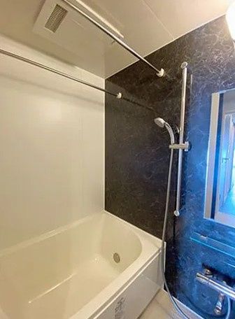 バス・シャワールーム　写真は同タイプ住居です。