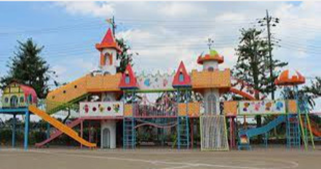 幼稚園・保育園　認定こども園子どもの森こども園子どもの森幼稚園（幼稚園・保育園）まで318m