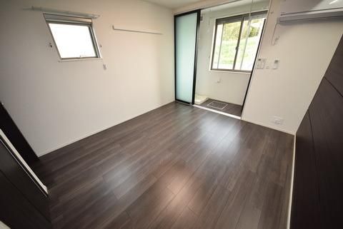 その他部屋・スペース　二面採光の明るいお部屋です
