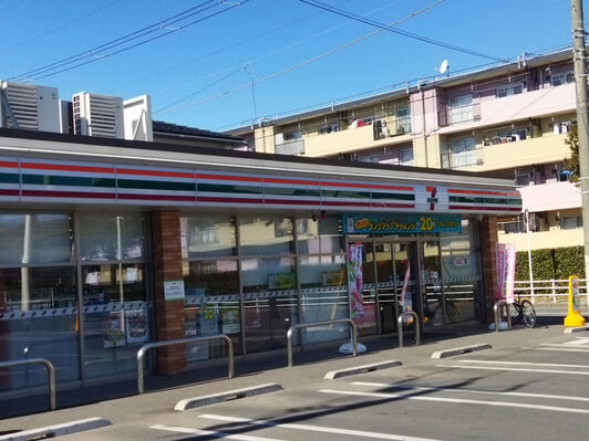 コンビニ　セブンイレブン船橋習志野台２丁目店（コンビニ）まで195m