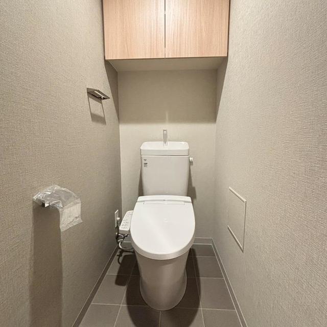 トイレ　※写真は同タイプ住戸です。