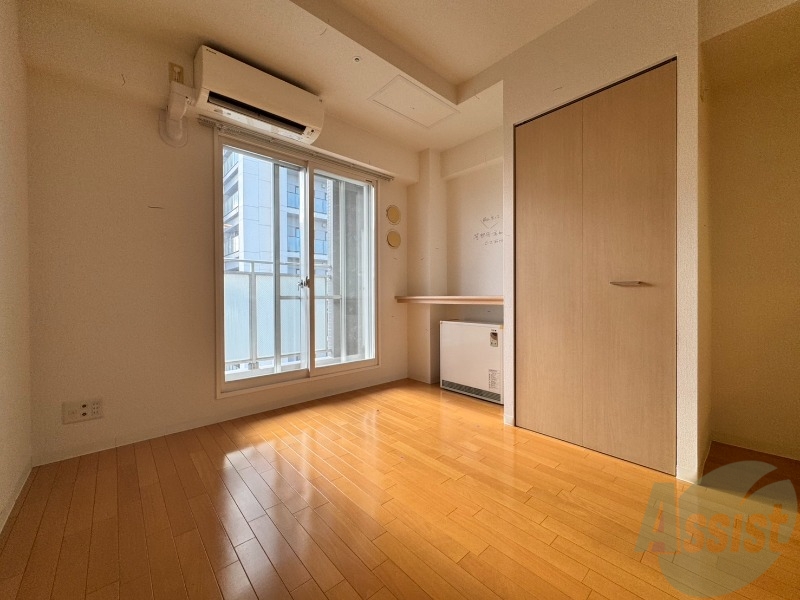 居室・リビング　明るいお部屋は気持ちよく過ごせそうですね。