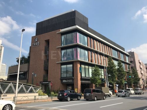 スーパー　クイーンズ伊勢丹　目白店（スーパー）まで386m