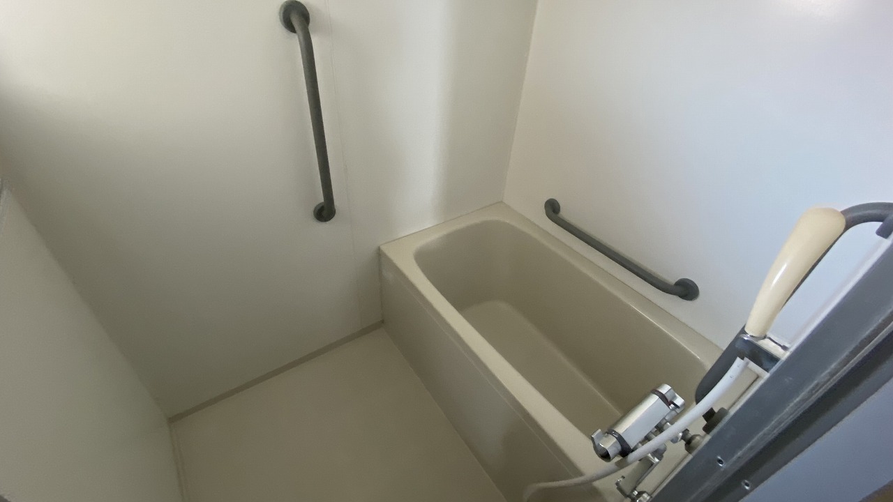 バス・シャワールーム　写真は同マンションの他のお部屋のものです